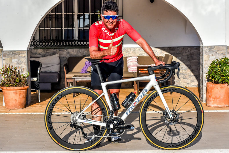A Champion’s Choice: Carlos Sastre Rides Moda